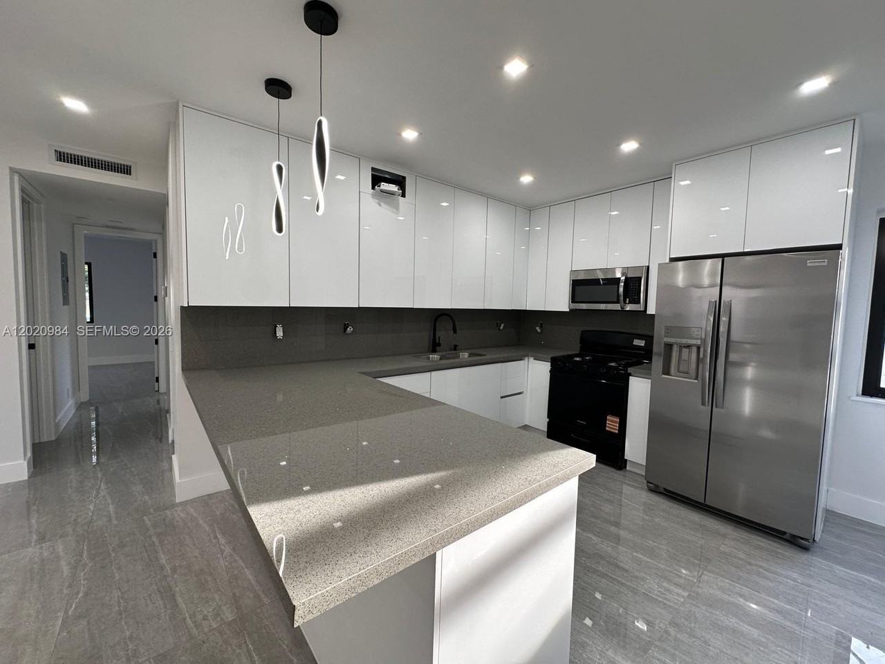 931 Nw 1st St #1 - Photo 2 of 13