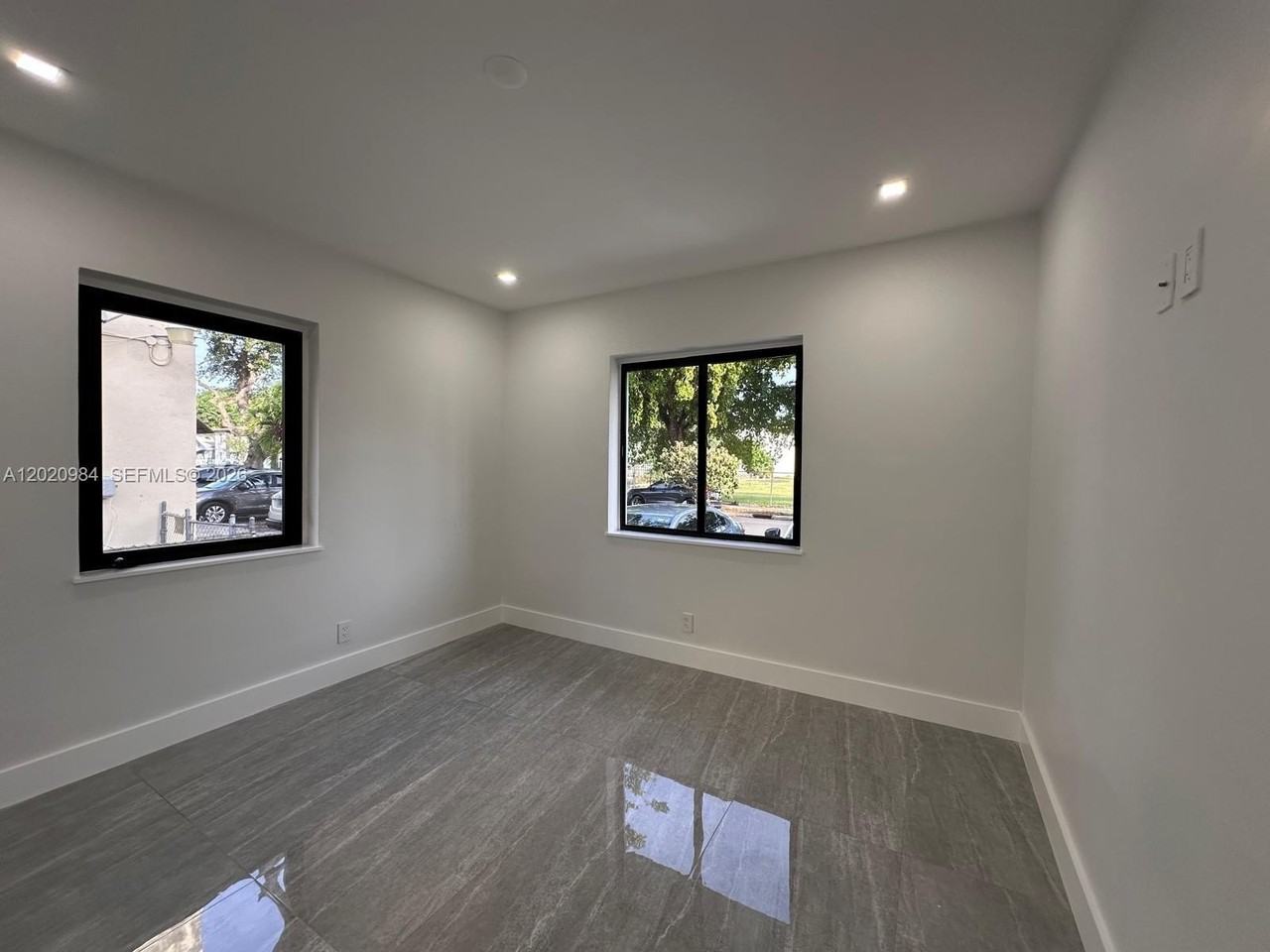 931 Nw 1st St #1 - Photo 5 of 13