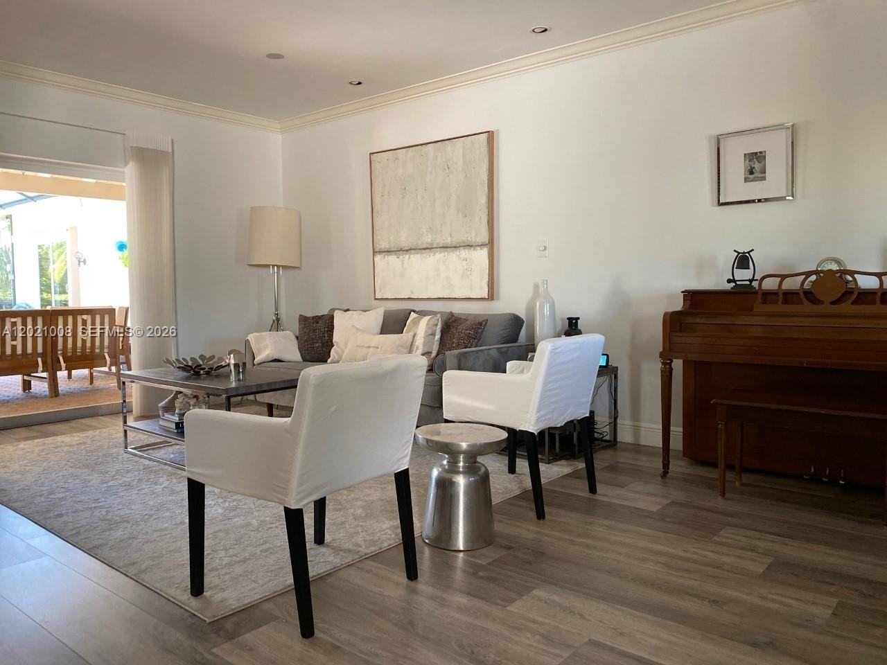 8100 Sw 142nd Ter - Photo 5 of 17