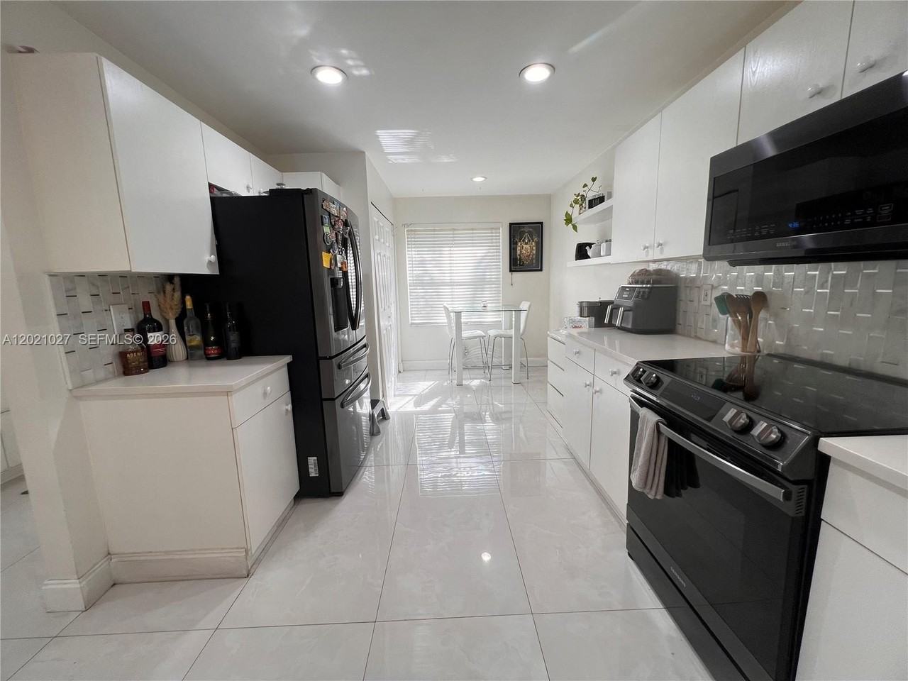 1590 Orion Ln - Photo 3 of 19