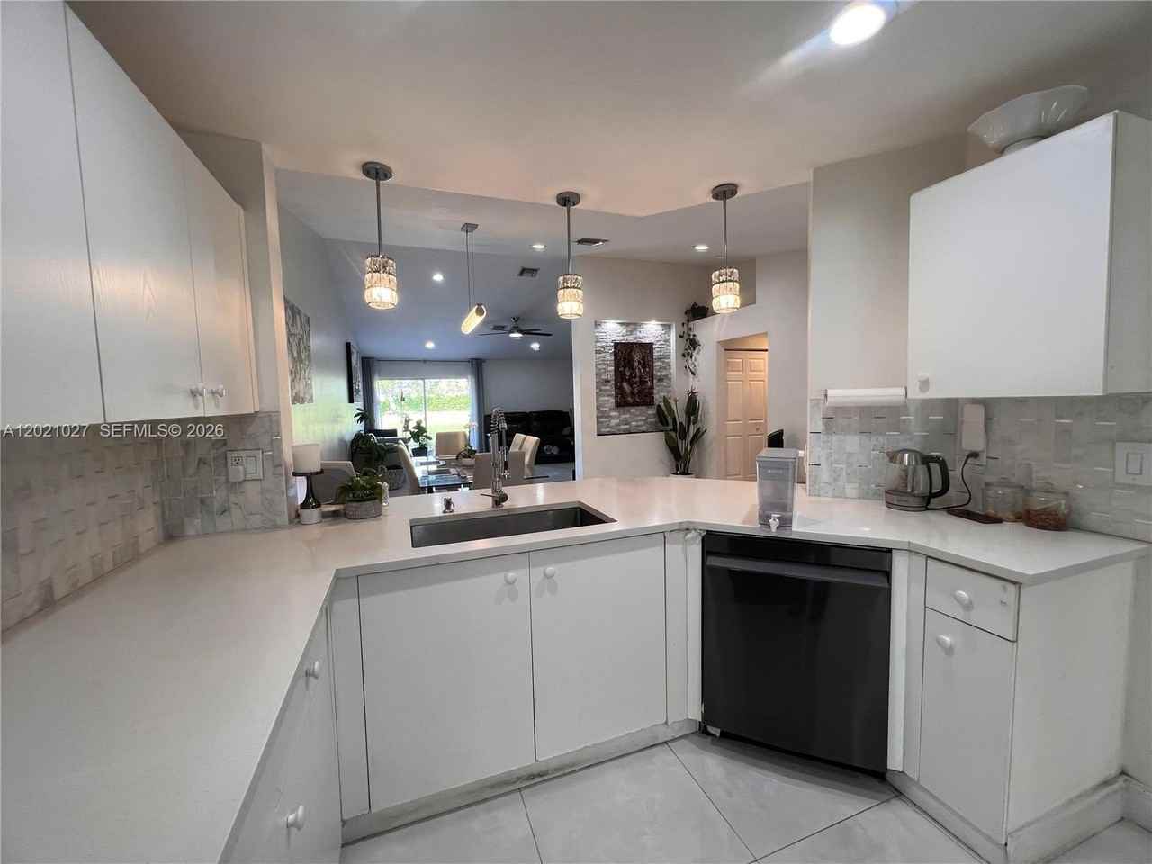 1590 Orion Ln - Photo 4 of 19