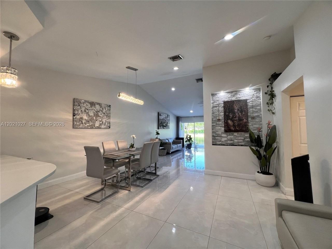 1590 Orion Ln - Photo 6 of 19