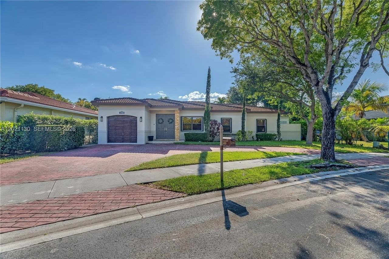 12442 Sw 119th Ct #0 - Photo 4 of 40