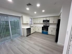11461 Nw 43rd St #A - Photo 1 of 1