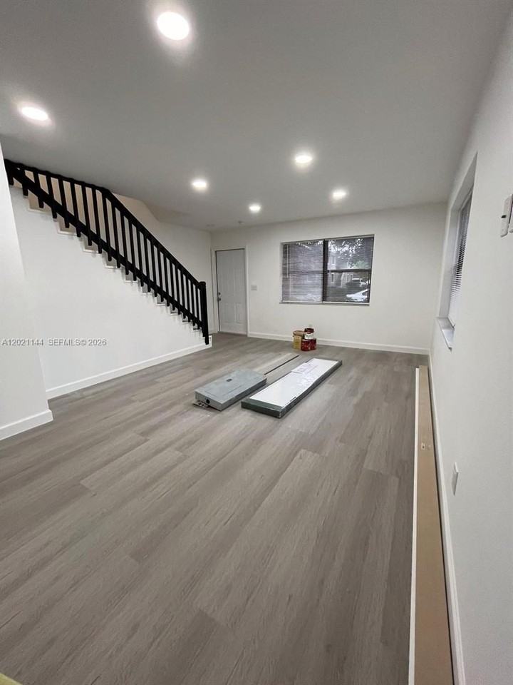 11461 Nw 43rd St #A - Photo 3 of 15