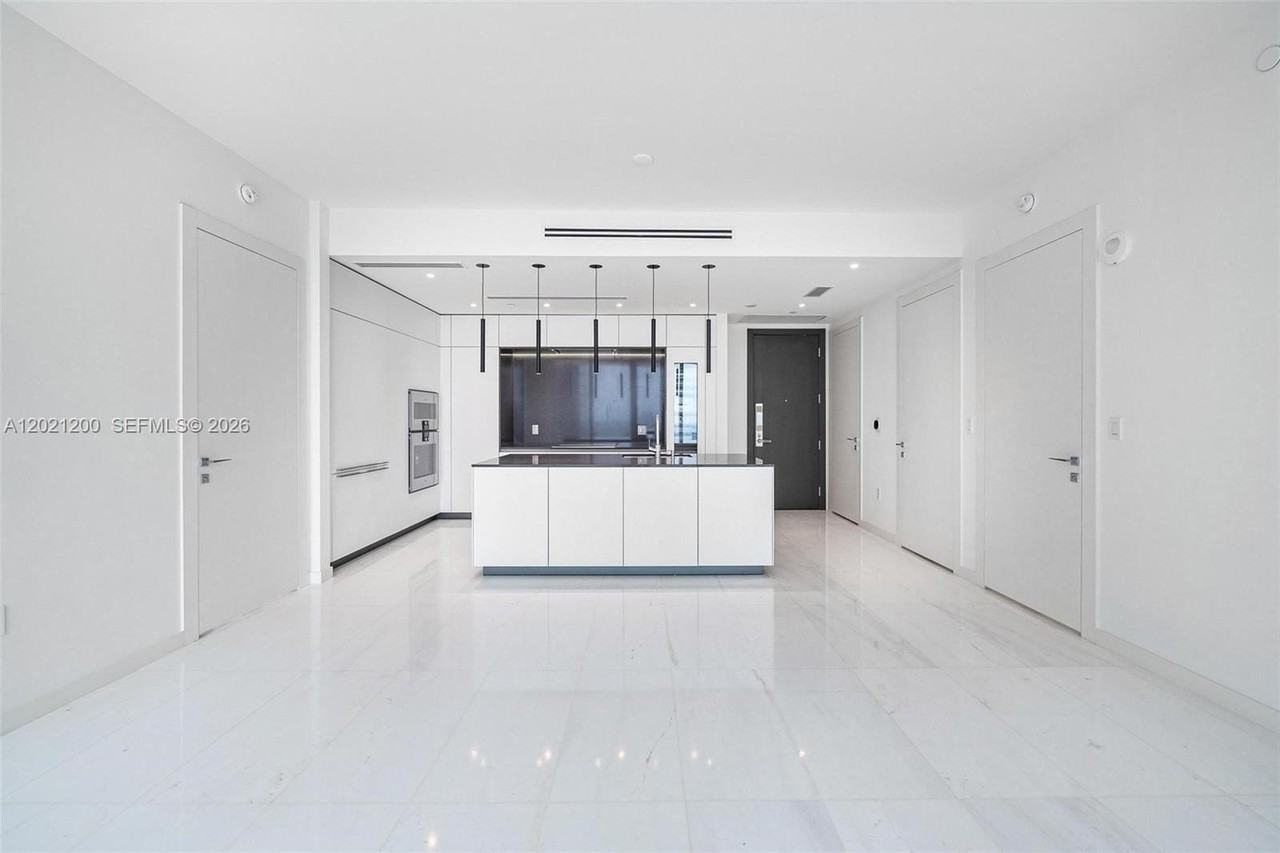 300 Biscayne Boulevard Way #2906W - Photo 5 of 30