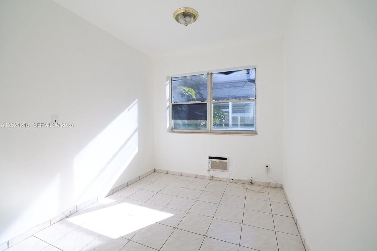 770 83rd St #3 - Photo 3 of 7