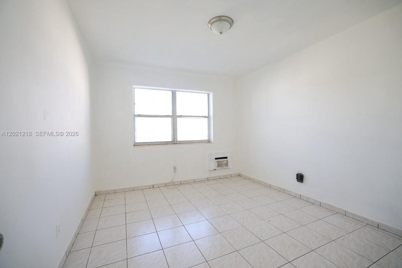 770 83rd St #3 - Photo 4 of 7