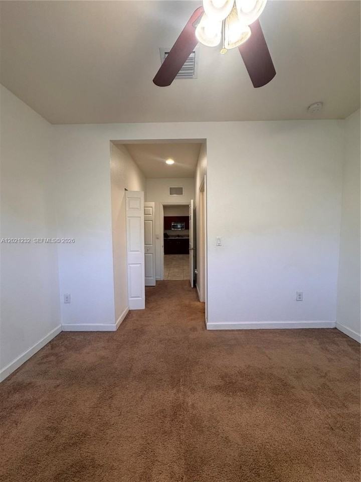15400 Sw 173rd St #2 - Photo 5 of 18