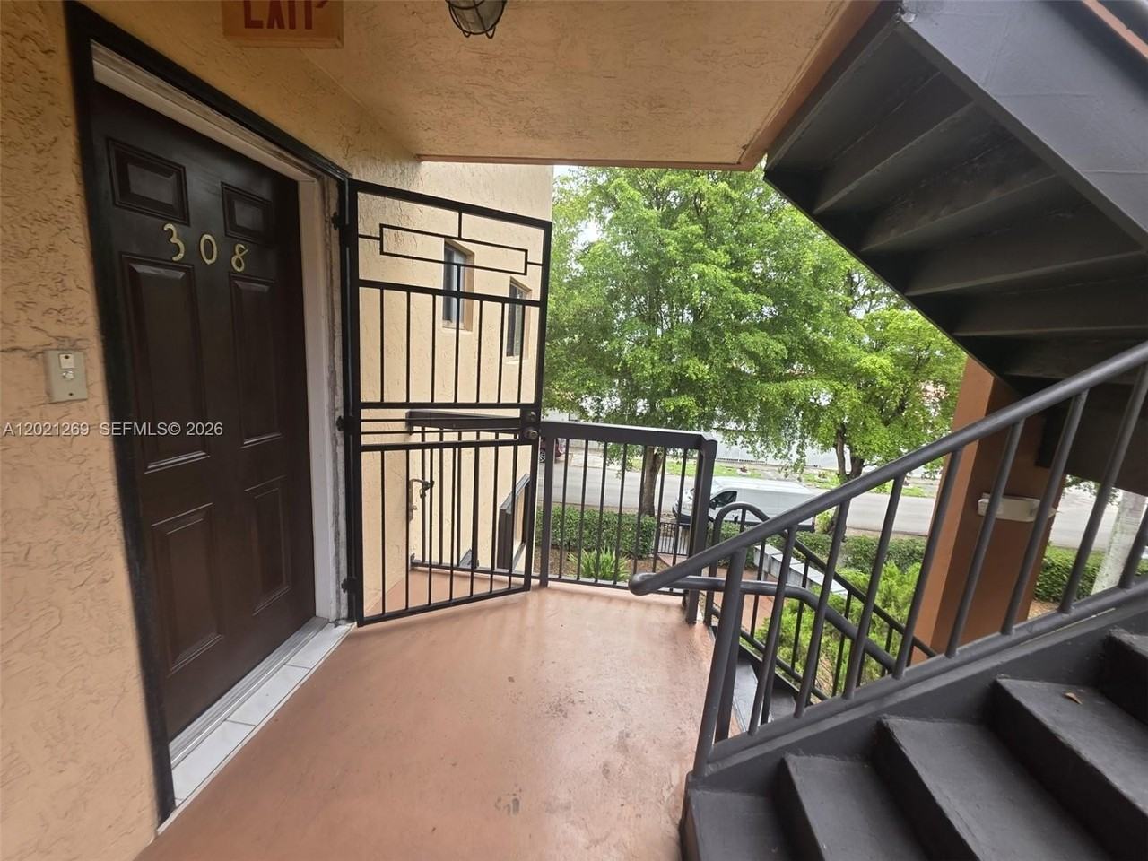 5560 W 21st Ct #308 - Photo 5 of 35