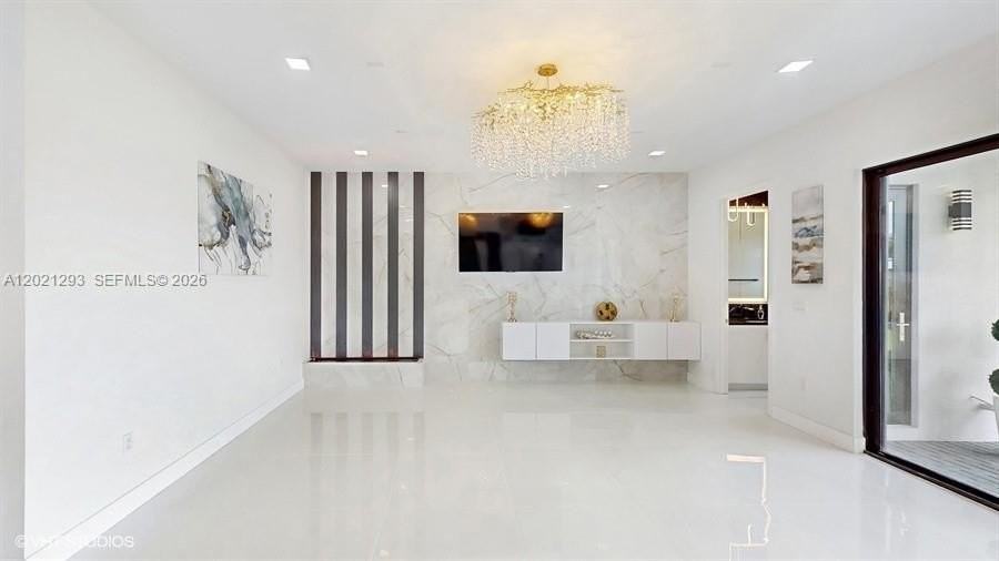 8350 Royal County Down Rd - Photo 4 of 50