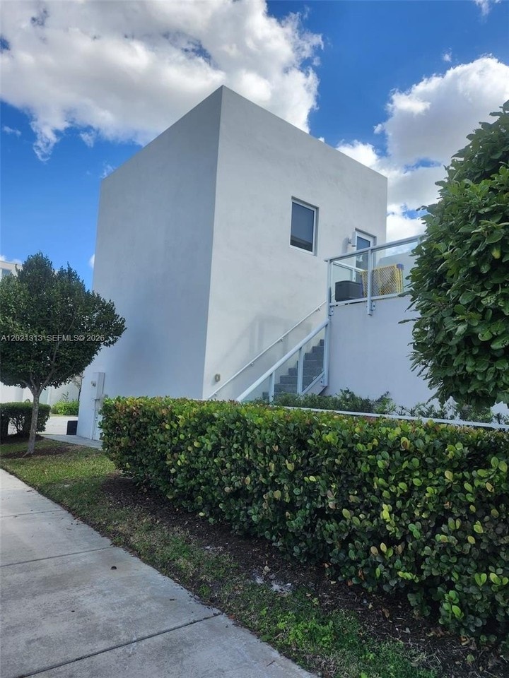 6369 Nw 104th Path - Photo 3 of 14