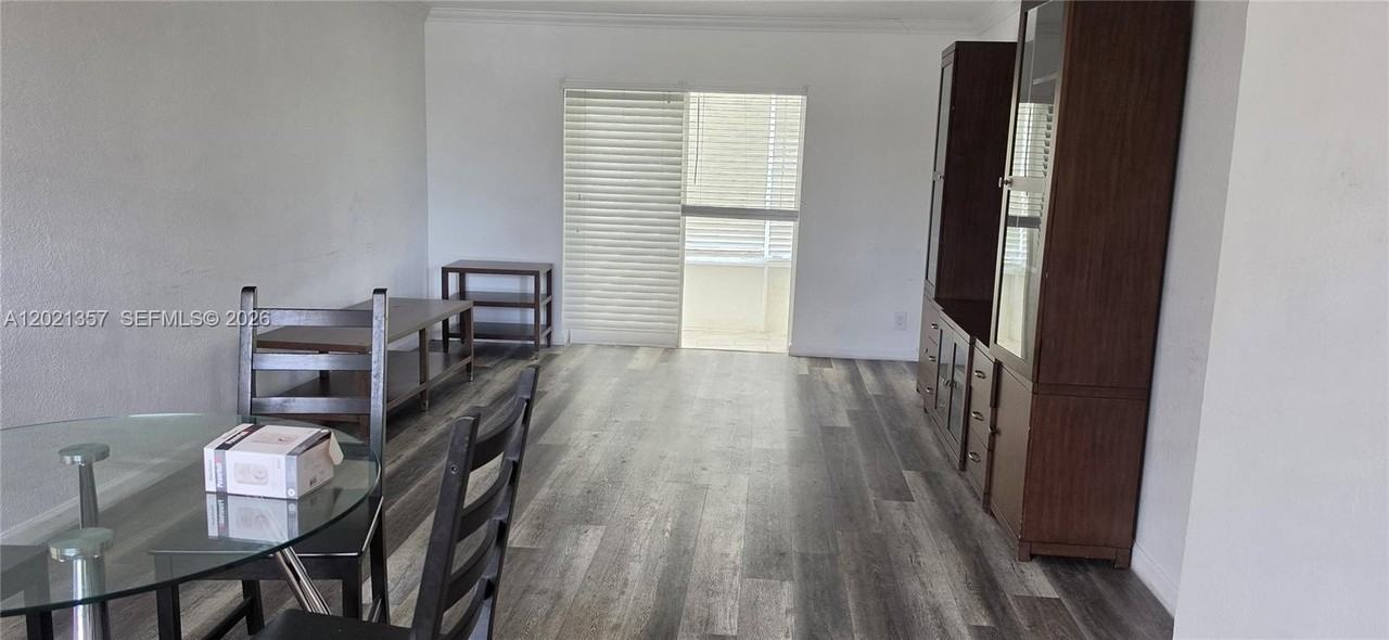 20201 Ne 29th Ct #D336 - Photo 5 of 18