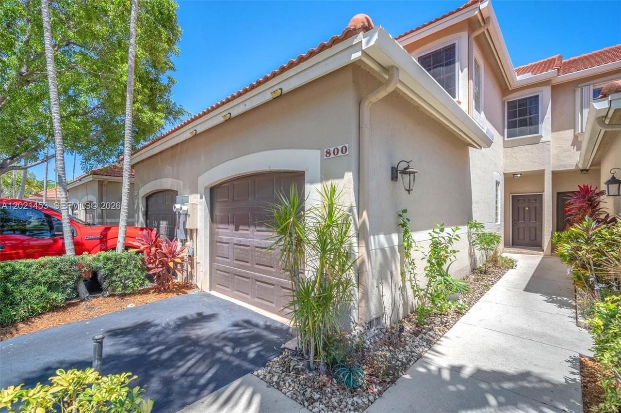 800 Sorrento Dr #2