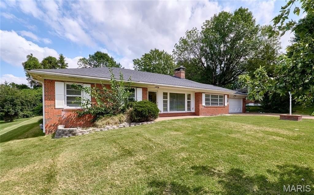 1751 June Dr - Photo 2 of 32