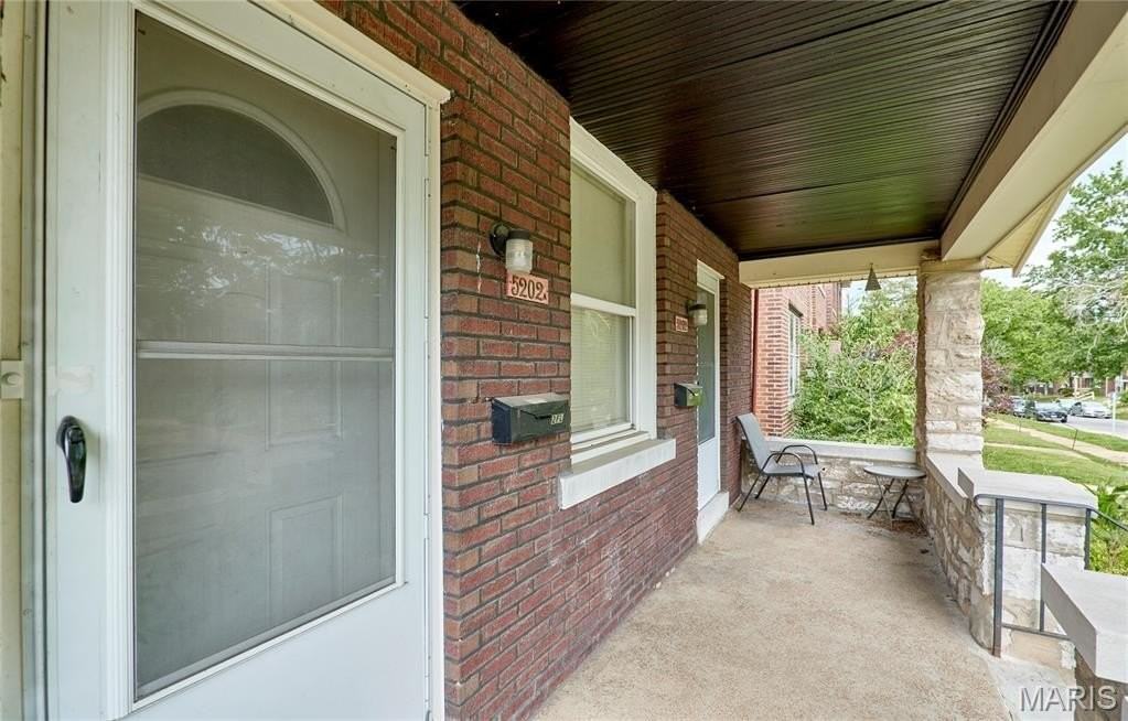 5202 Bancroft Ave #A - Photo 5 of 25