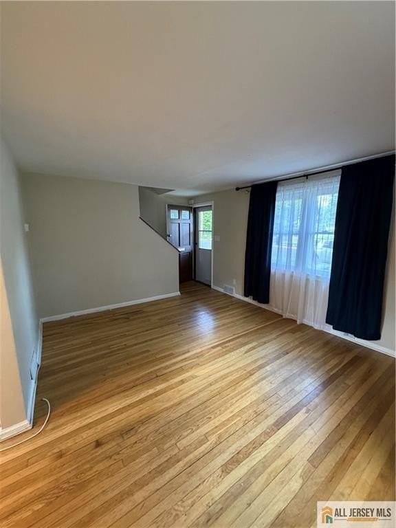 243 Rose St - Photo 2 of 16