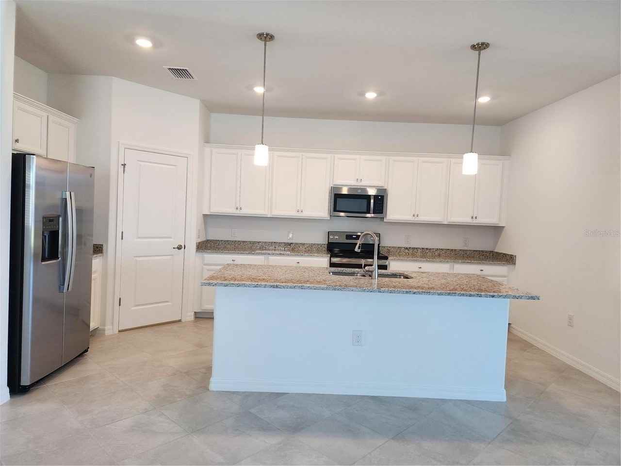 14632 Palamos Cir - Photo 3 of 25