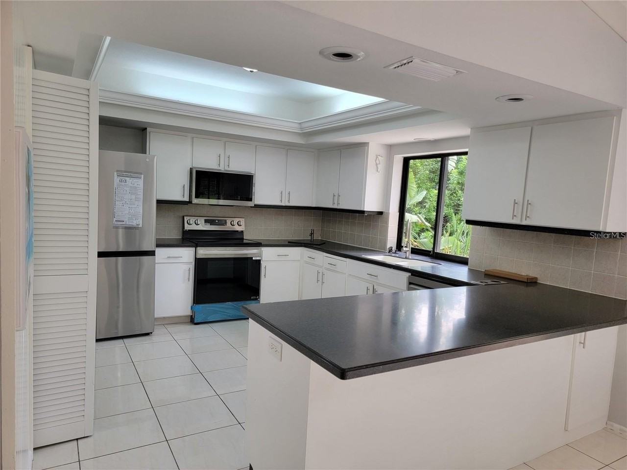 26221 Constantine Rd - Photo 2 of 27