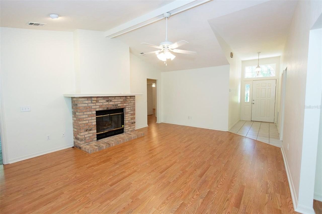 2340 Nw 16th Ave - Photo 4 of 32