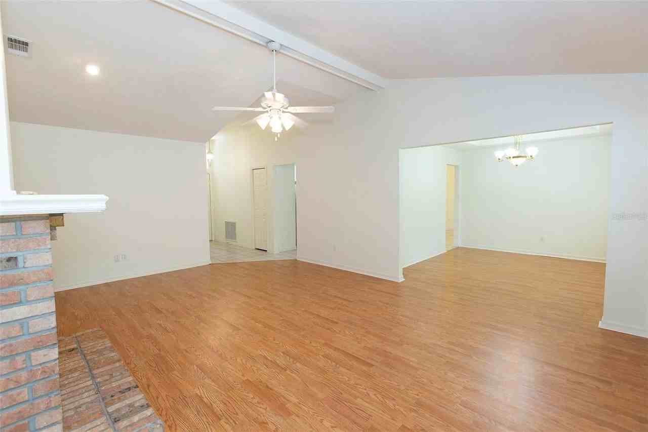 2340 Nw 16th Ave - Photo 6 of 32