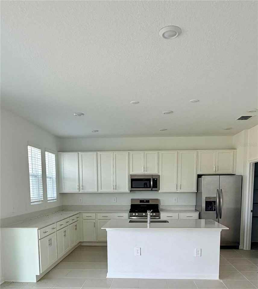7436 Capstone Dr - Photo 2 of 33
