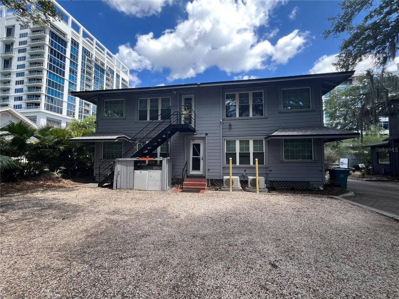 510 E Jackson St #3 - Photo 3 of 12