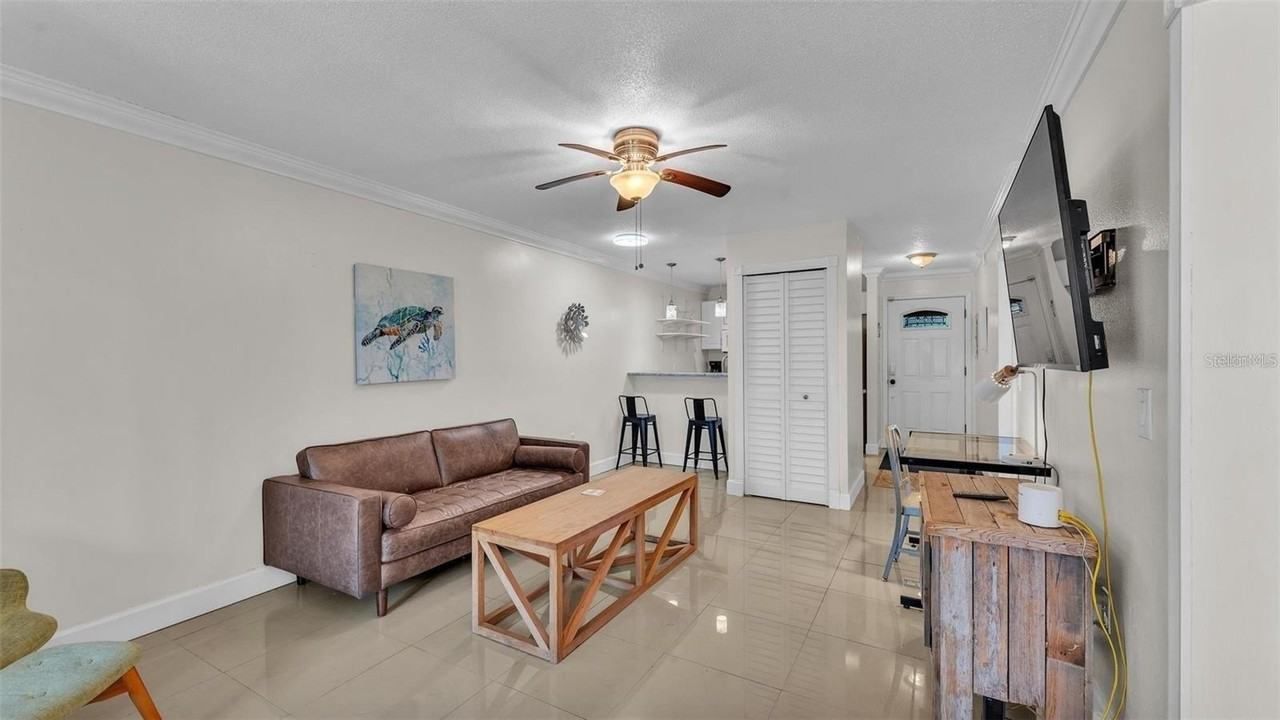900 Avenue Z Se #A3 - Photo 3 of 29