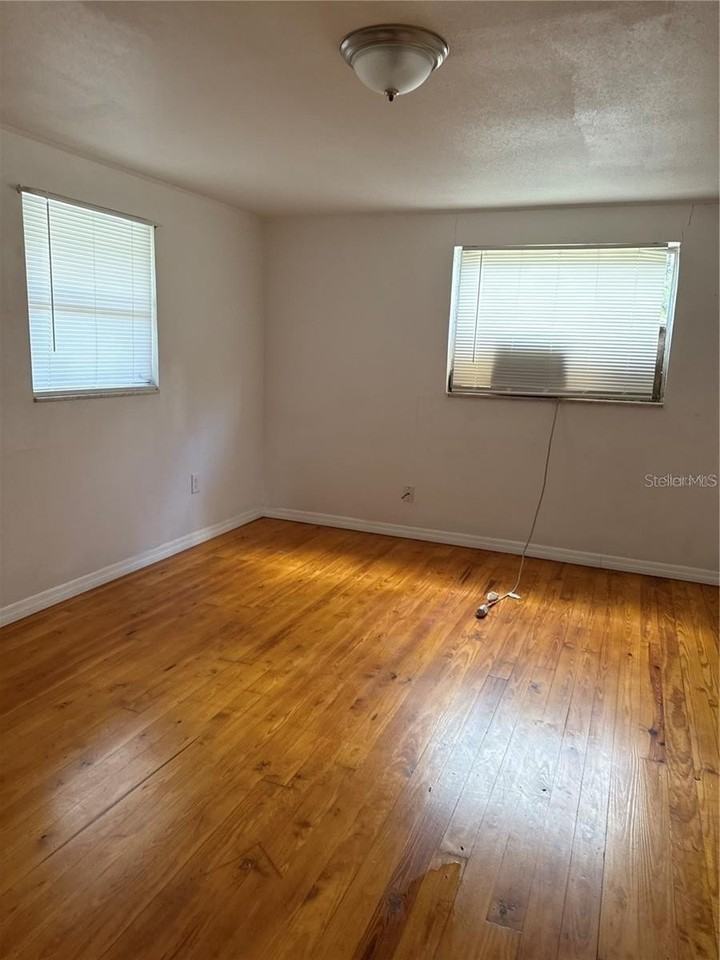 5305 Se 114th St - Photo 5 of 7