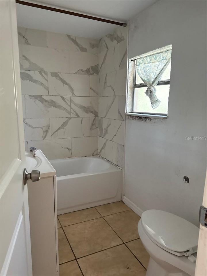 5305 Se 114th St - Photo 7 of 7