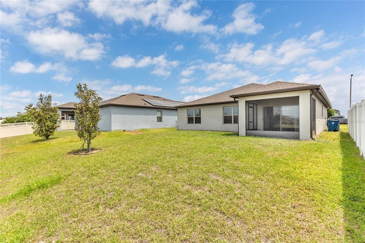 747 Citrus Isle Dr - Photo 5 of 38