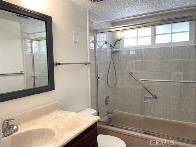 3001 Coleridge Dr - Photo 3 of 8