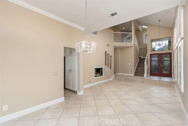 24911 Stonegate Ln - Photo 3 of 8
