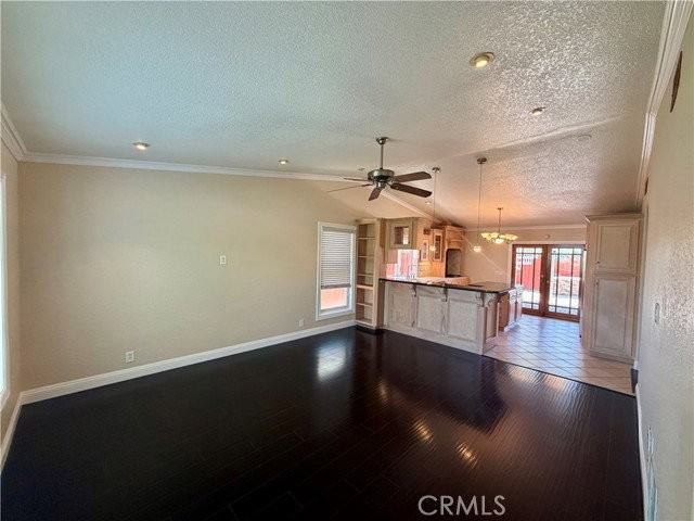 9272 Sunridge Dr - Photo 7 of 8