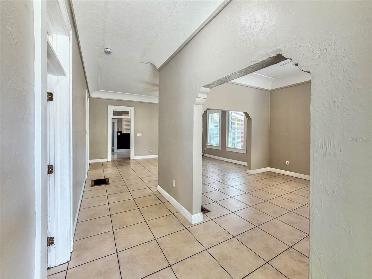 2312 E 10th Ave - Photo 5 of 29