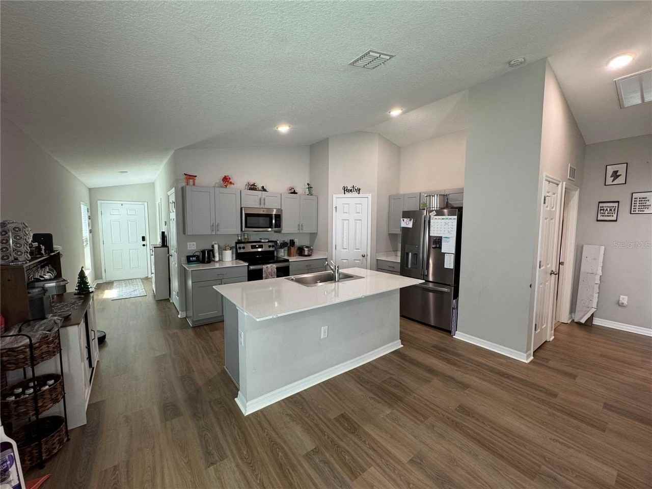 12870 French Market Dr - Photo 2 of 20