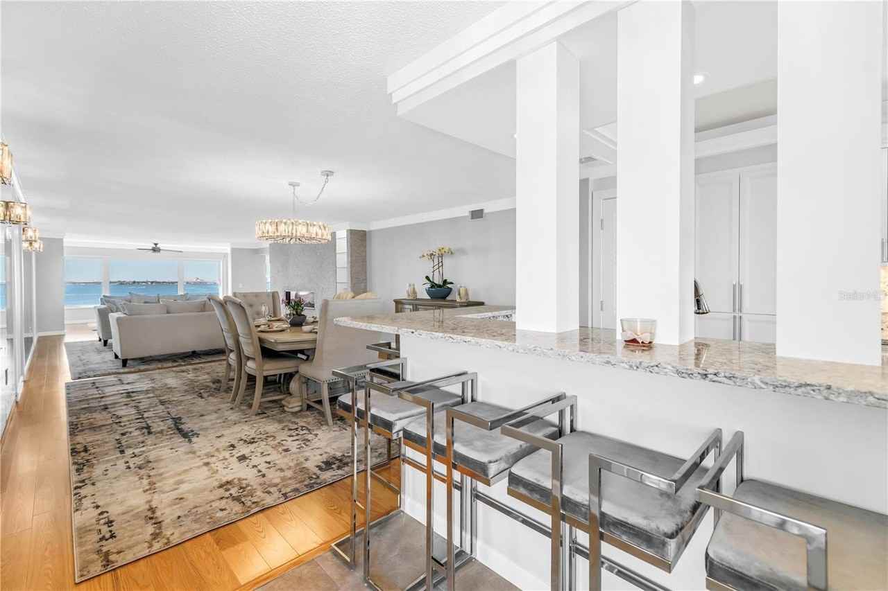 6020 Shore Blvd S #712 - Photo 5 of 44