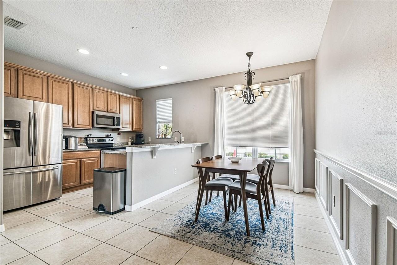 2503 Middleton Grove Dr - Photo 5 of 35