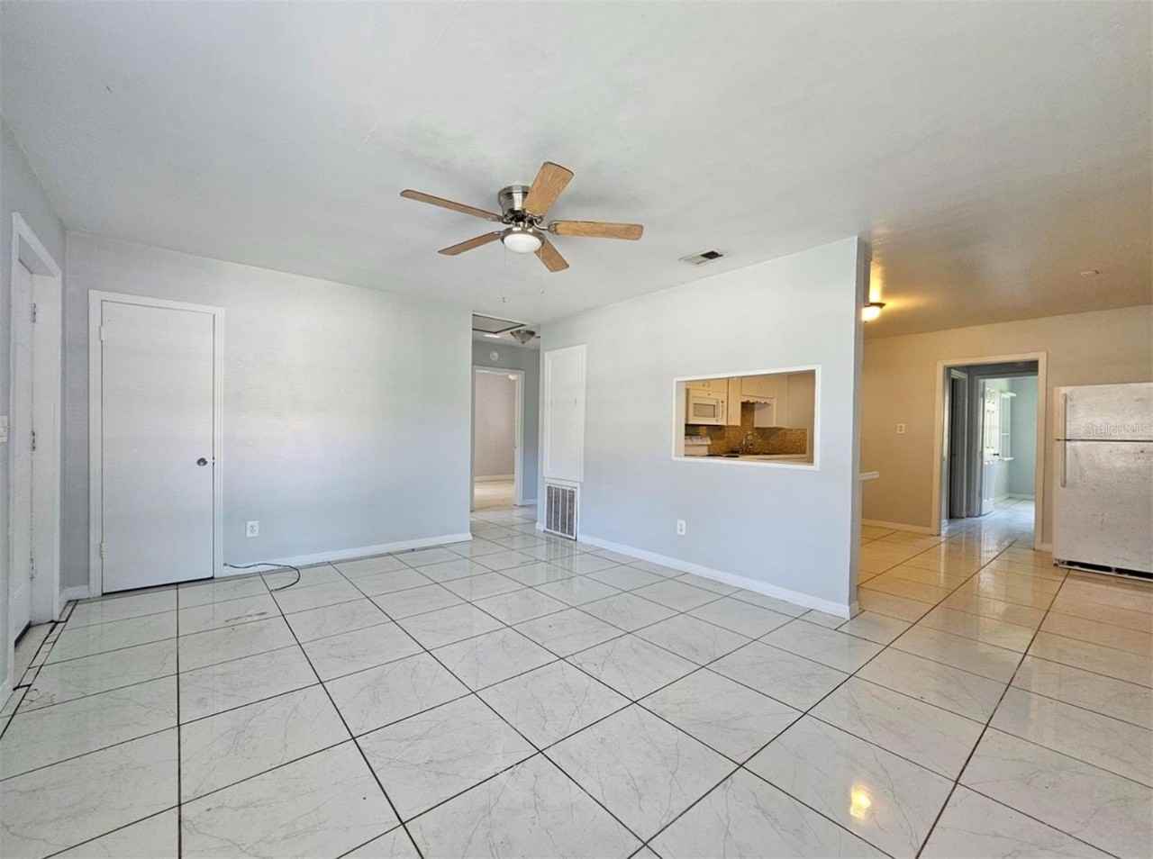 2721 Doyle Cir - Photo 6 of 23