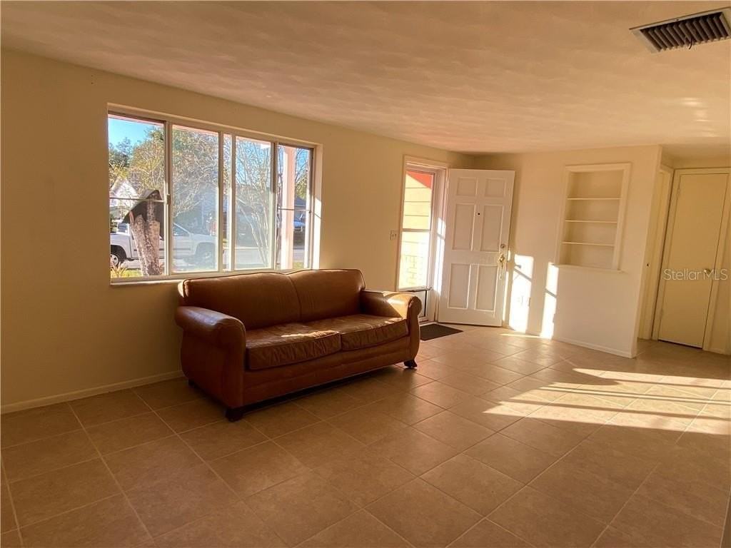 3612 Springfield Dr - Photo 5 of 13