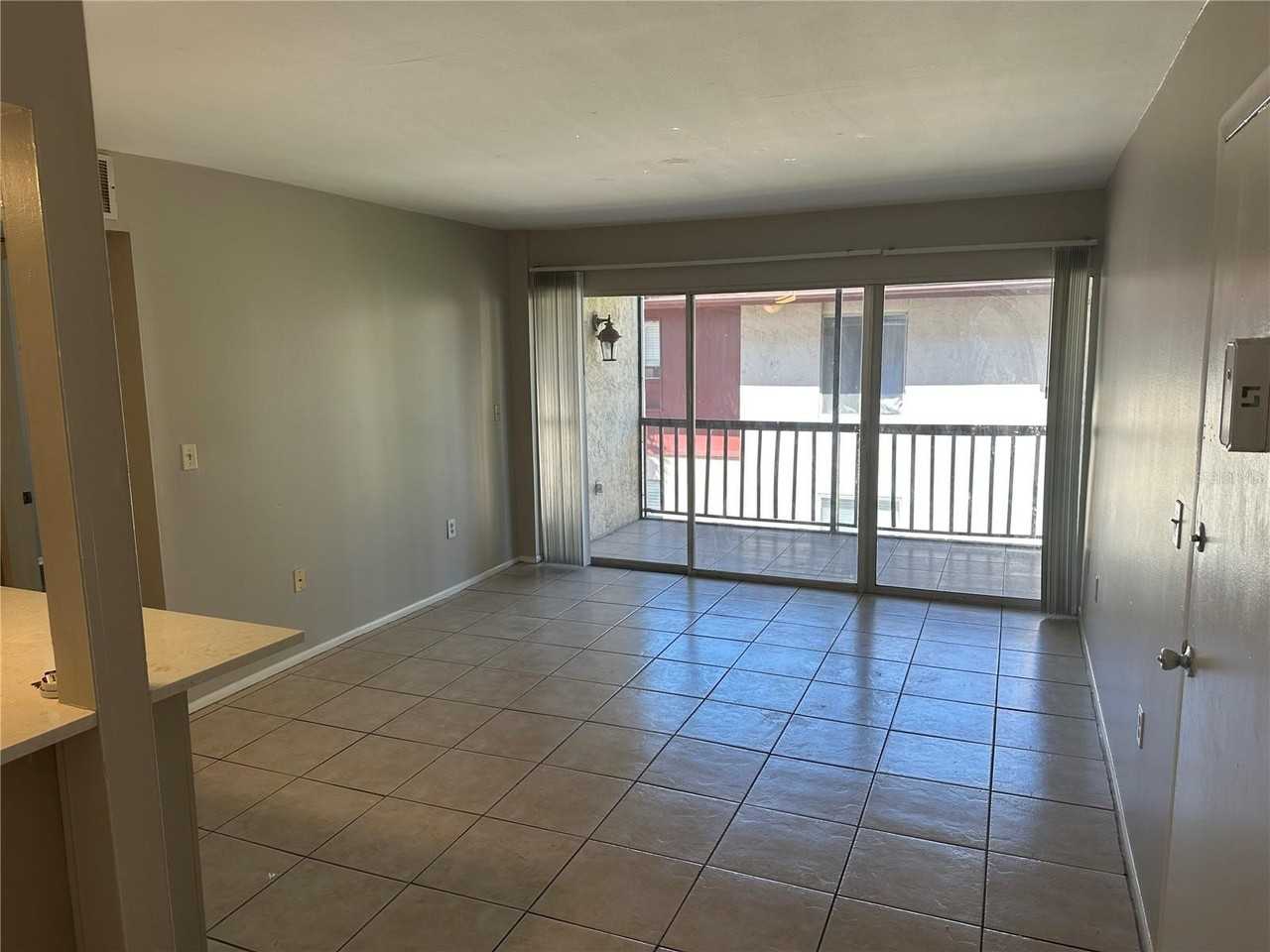 8602 Champlain Ct #88 - Photo 3 of 9