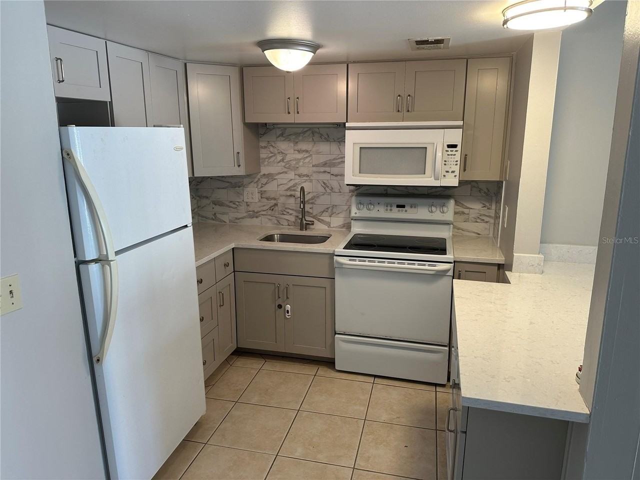 8602 Champlain Ct #88 - Photo 4 of 9