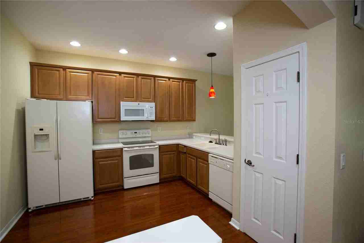 11919 Castine St - Photo 3 of 46