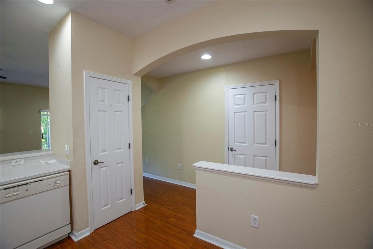 11919 Castine St - Photo 4 of 46