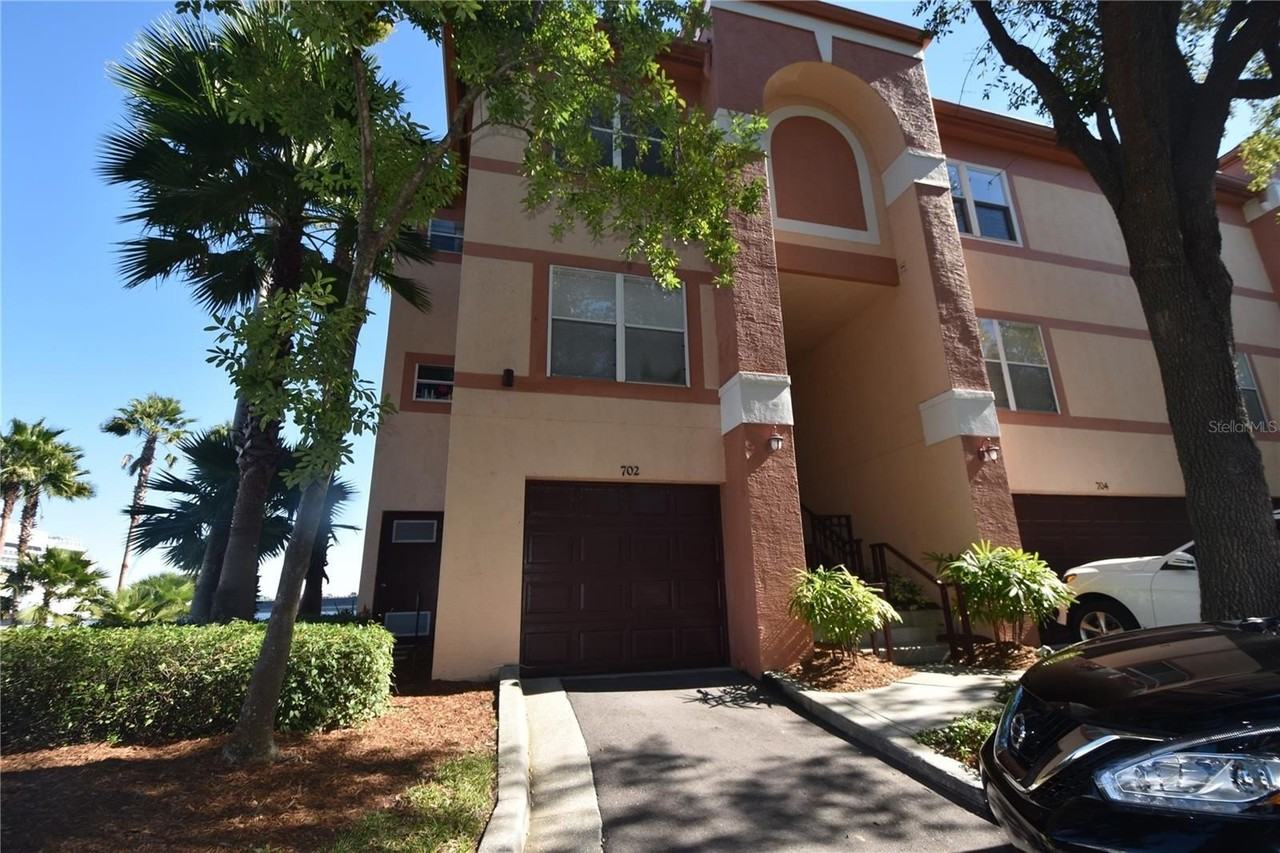 702 Coral Reef Dr #702
