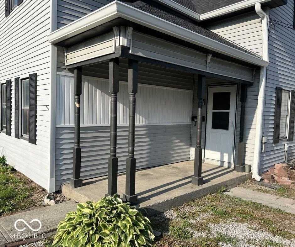 718 S Lebanon St - Photo 3 of 28