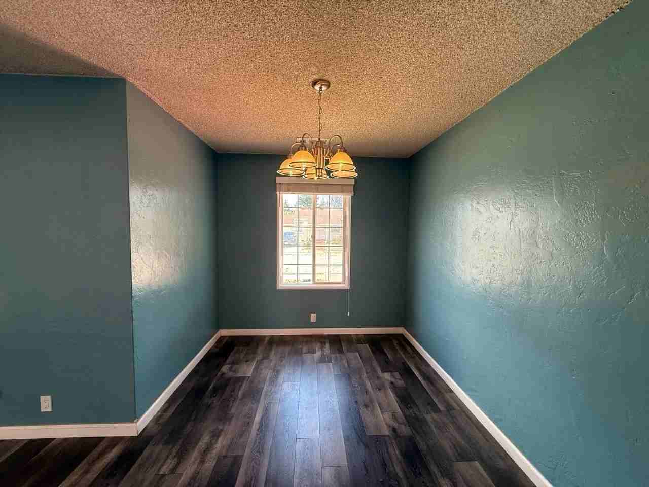 1226 148th Ave - Photo 3 of 27