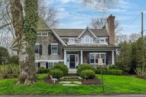 featured image of 1 Meadow Way