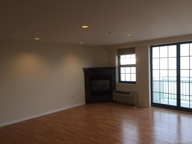 26 W Broadway #303 - Photo 3 of 34
