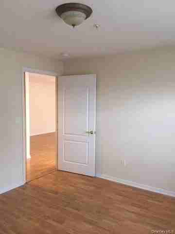 26 W Broadway #303 - Photo 7 of 34